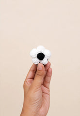 Crochet Hair Small Clutcher - B&W