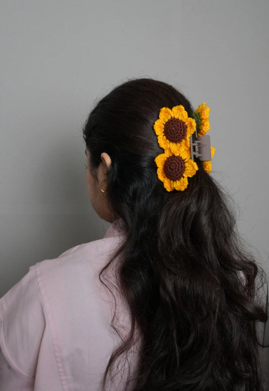 Crochet Hair Clutcher - Sunflower