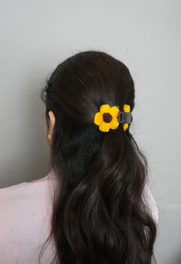 Crochet Hair Small Clutcher - Sunflower