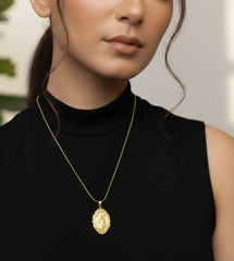 Vintage Oval Necklace