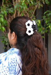 Crochet Hair Clutcher - B&W
