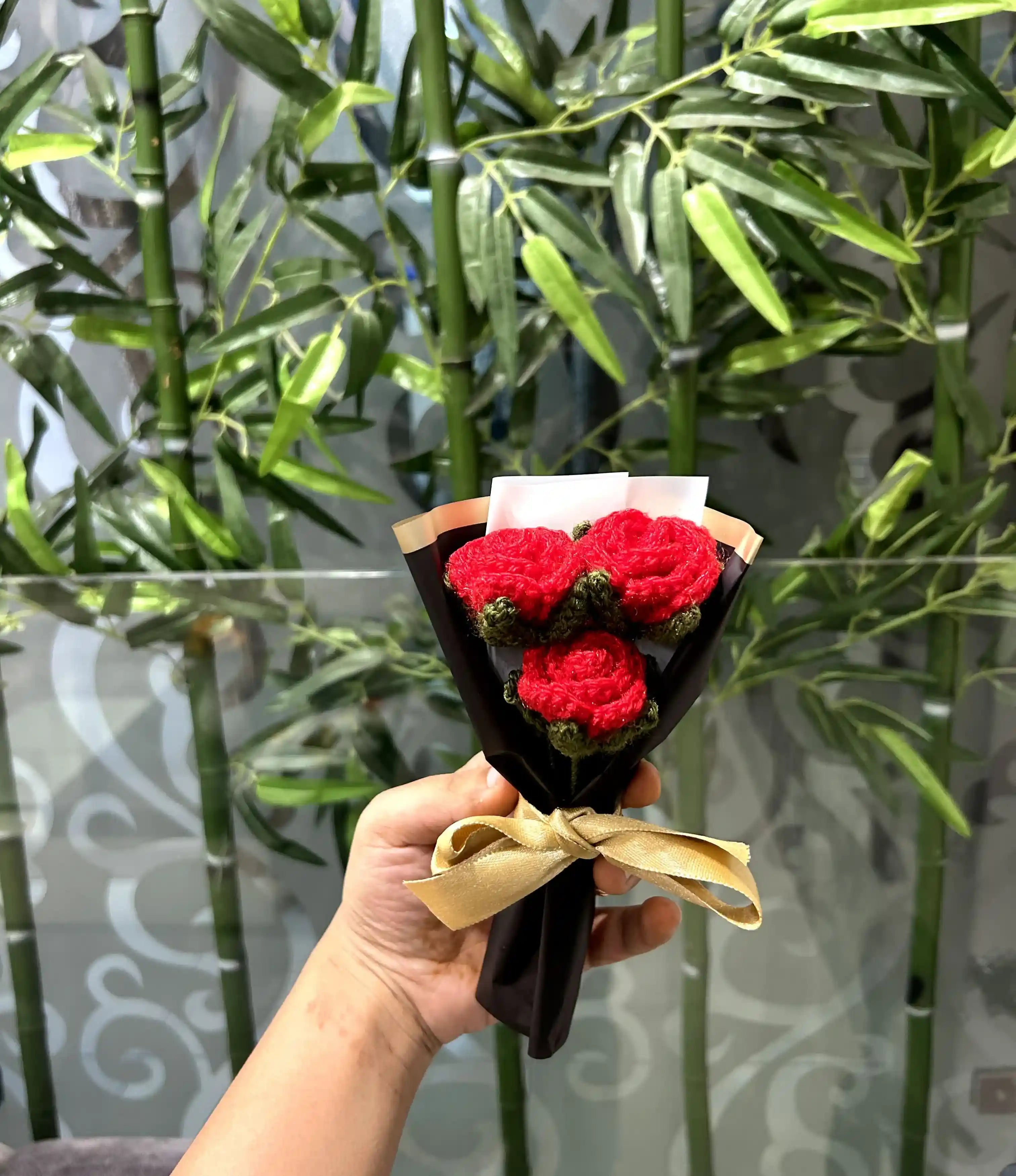 Mini Roses Boquet Mini 3 Red Rose bouquet – Floreal